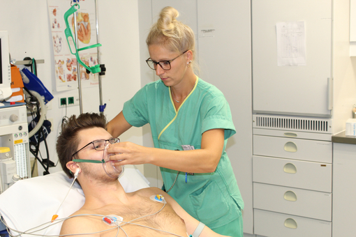 Patientenzimmer - Tisch