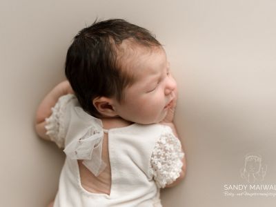 <div class=girl-info-container style=background-color:#f0d2d2;><h4 class=girl>Edda Brummer</h4></div> <div class=girl-info-container style=background-color:#f0d2d2;><h4 class=girl>Edda Brummer</h4></div>