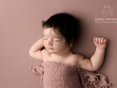 <div class=girl-info-container style=background-color:#f0d2d2;><h4 class=girl>Inaya</h4></div> <div class=girl-info-container style=background-color:#f0d2d2;><h4 class=girl>Inaya</h4></div>