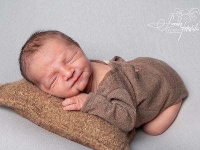 <div class=boy-info-container style=background-color:#d3eafc;><h4 class=boy>Lenny</h4></div> <div class=boy-info-container style=background-color:#d3eafc;><h4 class=boy>Lenny</h4></div>