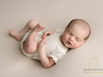 <div class=girl-info-container style=background-color:#f0d2d2;><h4 class=girl>Matilda Gedan</h4></div> <div class=girl-info-container style=background-color:#f0d2d2;><h4 class=girl>Matilda Gedan</h4></div>