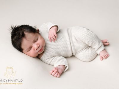 <div class=boy-info-container style=background-color:#d3eafc;><h4 class=boy>Miroslav Petrov</h4></div> <div class=boy-info-container style=background-color:#d3eafc;><h4 class=boy>Miroslav Petrov</h4></div>