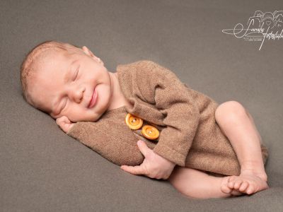 <div class=boy-info-container style=background-color:#d3eafc;><h4 class=boy>Petro</h4></div> <div class=boy-info-container style=background-color:#d3eafc;><h4 class=boy>Petro</h4></div>